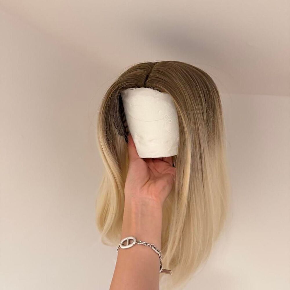 NWT Dolls Club Brown to Blonde Ombre Wig